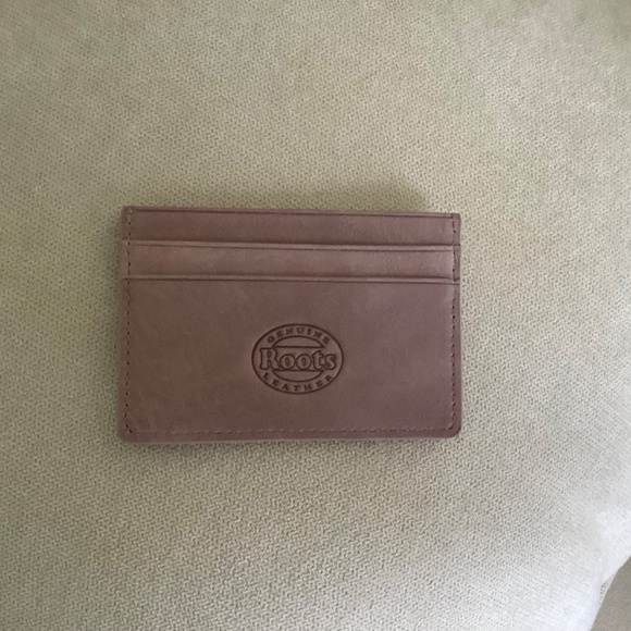 New Roots Card Holder - Picture 2 of 5